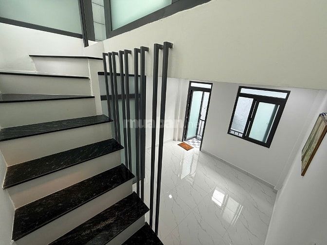 Cần bán gấp nhà mới,  1 Trệt, 2 lầu, DTSD 39m2,Hẻm 657 Ba Đình, P9, Q8