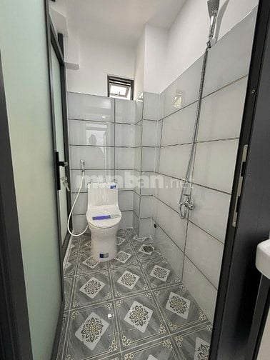 Cần bán gấp nhà mới,  1 Trệt, 2 lầu, DTSD 39m2,Hẻm 657 Ba Đình, P9, Q8
