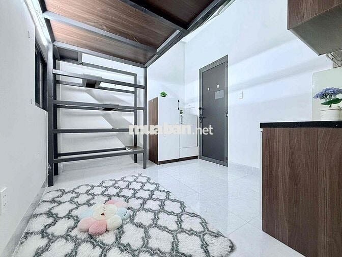 Căn Hộ Duplex Cửa Sổ Trời _ Thang Máy _ giờ giấc tự do