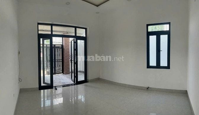 Gia đình tôi sắp đi nơi khác ở nên bán lại nhà Hóc Môn giá chỉ 790TR