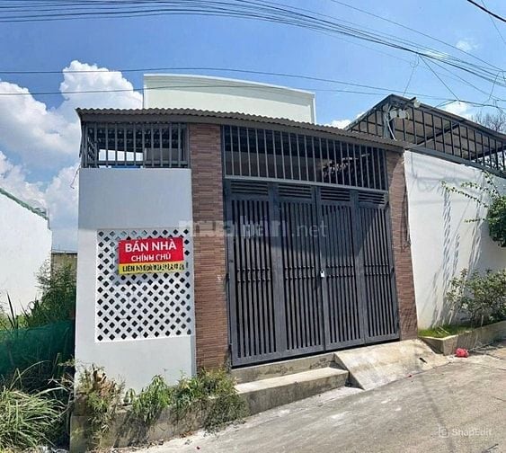 Gia đình tôi sắp đi nơi khác ở nên bán lại nhà Hóc Môn giá chỉ 790TR