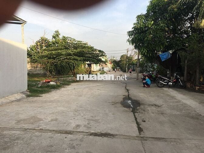 Phòng trọ 16m2 gần ngã tư Hóc Môn