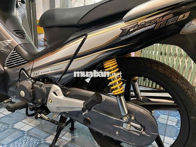 Funeo GT 2006 . sường xám máy thái