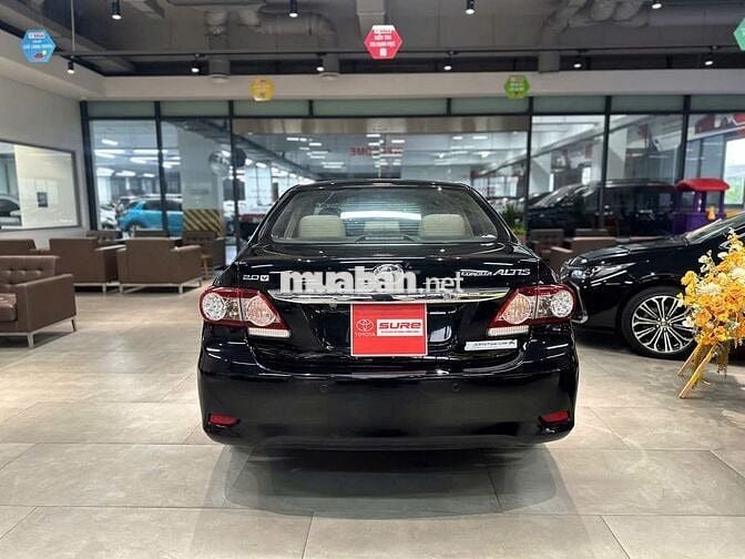 Toyota Corolla Altis 2014 2.0V - 80000 km