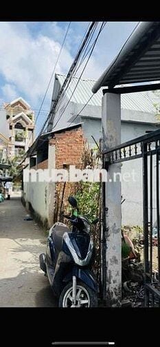 Bán đất cực chất , ban kính 500 m gan 3 truong đai hoc, , chỉ hơn 30tr