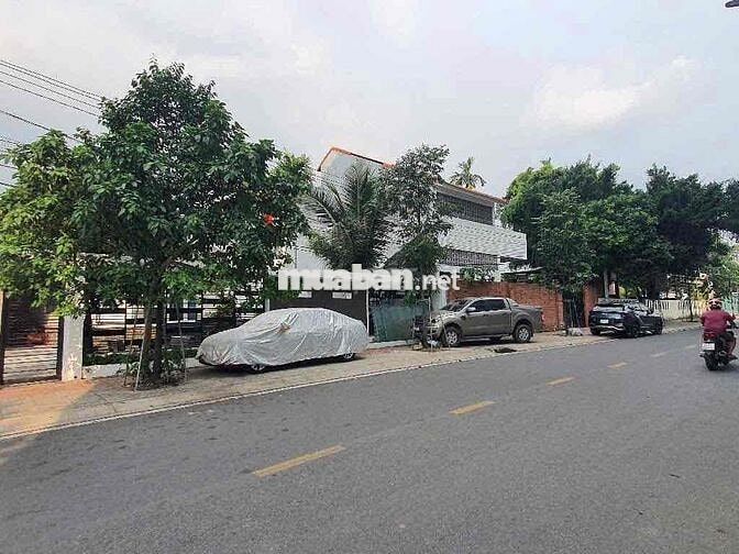 LÔ ĐẤT SIÊU ĐẸP MẶT TIỀN ĐƯỜNG, FULL THỔ, NGAY NGÃ BA CÂY ĐIỆP