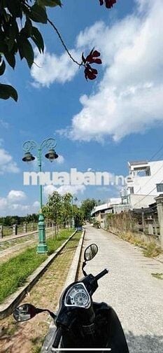 Bán đất cực chất , ban kính 500 m gan 3 truong đai hoc, , chỉ hơn 30tr