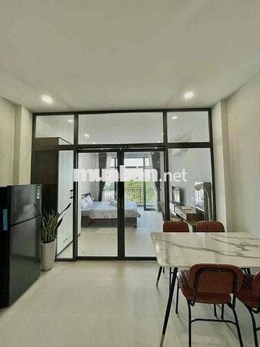 1 Phòng Ngủ Tách Bếp Rộng Rãi Siêu Thoáng, Mới 100% - Ngay Lăng Cha Cả