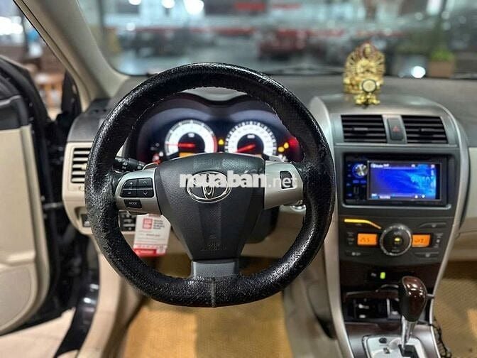 Toyota Corolla Altis 2014 2.0V - 80000 km
