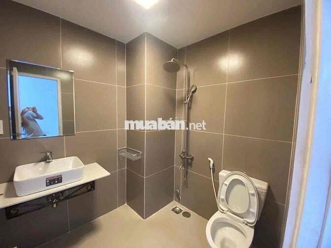 1 Phòng Ngủ Tách Bếp Rộng Rãi Siêu Thoáng, Mới 100% - Ngay Lăng Cha Cả