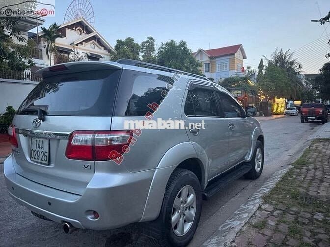Fortuner 2011 1 chủ mua mới 2.7V