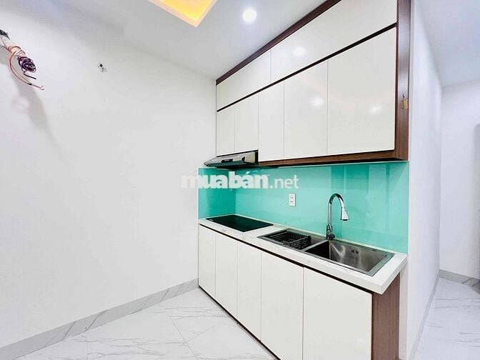 cho thuê căn 2pn khu trung tâm gần sân bay nhận tối đa 2 xe