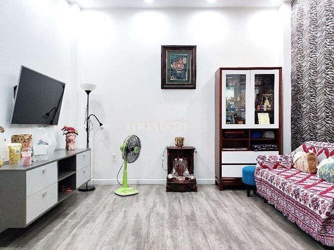 Nhà 4 Tầng 68M2 Xe Tải Thông gần Siêu Thị Lotte