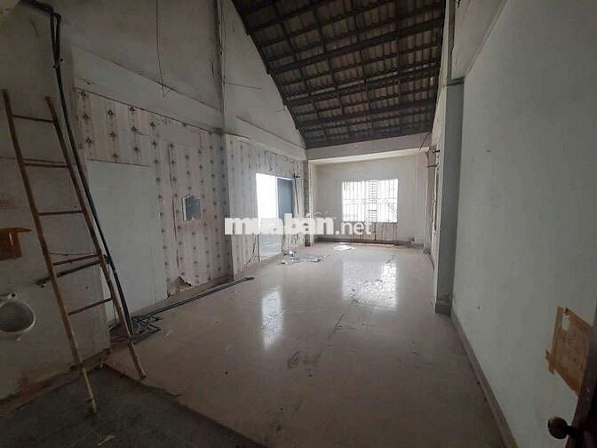 [Cho thuê nhà] đường Nguyễn Sơn: 5x23m, Hầm Trệt 3 Lầu, giá 30 triệu/T