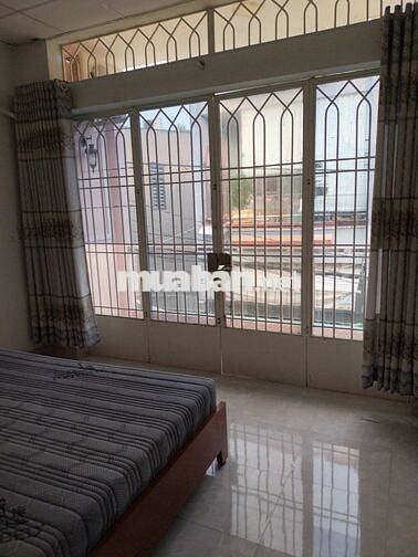 Bán nhà, hẻm xe hơi thông, đường Chiến Lược, giá 3,3 tỷ