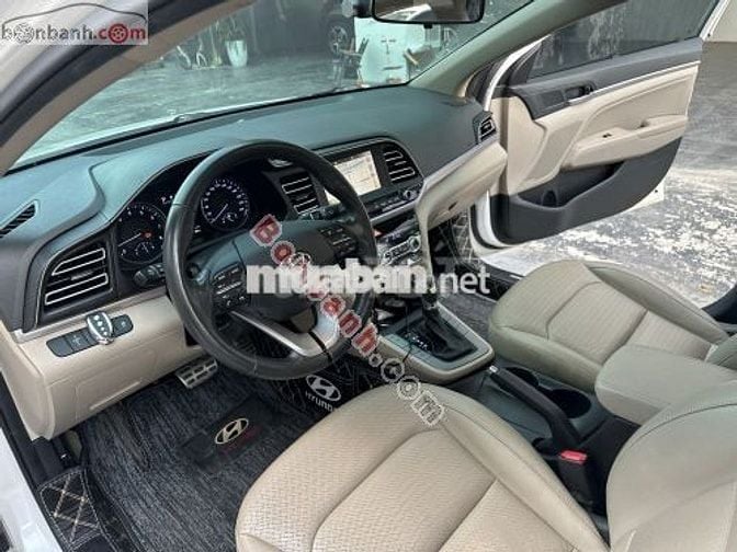 Hyundai Elantra 2.0 AT 2020