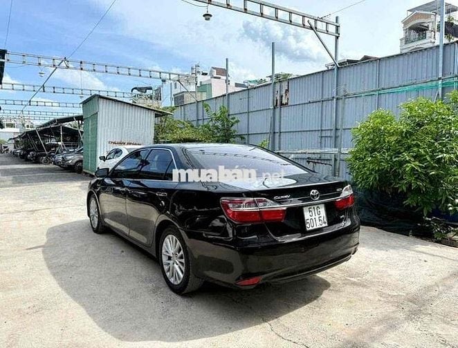 CAMRY 2.0E 2017 LƯỚT 7 VẠN ,BẢO HÀNH 1 NĂM RẤT ĐẸP