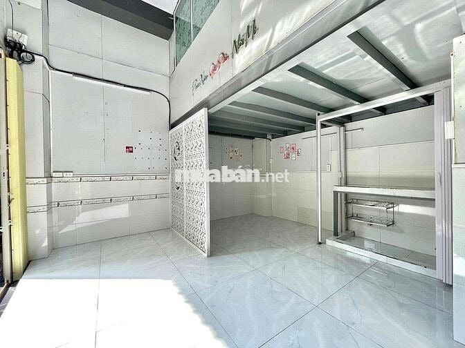 Nhà 1 trệt 1 lầu, kiot kinh doanh phù hợp bán cf, kinh doanh online