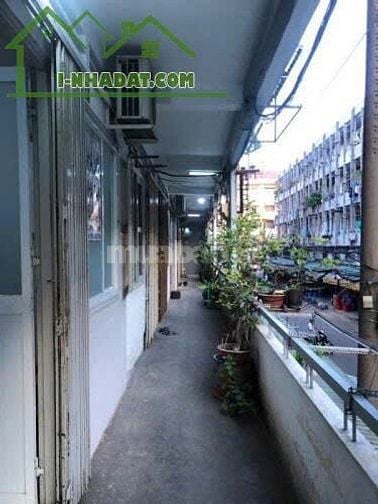 Cần bán gấp căn hộ chung cư Lạc Long Quân phường 5 quận 11