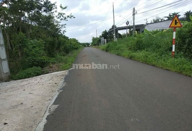 cần bán đất cho con đi học , giá 1.55ty