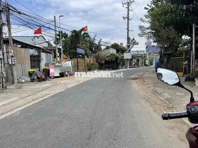 ĐẤT NHÀ Ở FULL THỔ NGAY THỊ TRẤN LONG HẢI DIỆN TÍCH 105m2