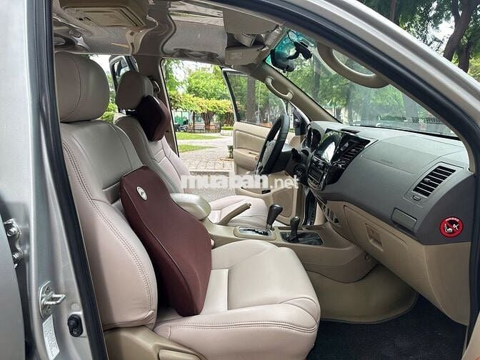 Fortuner 2012 máy xăng số tự động 2 cầu