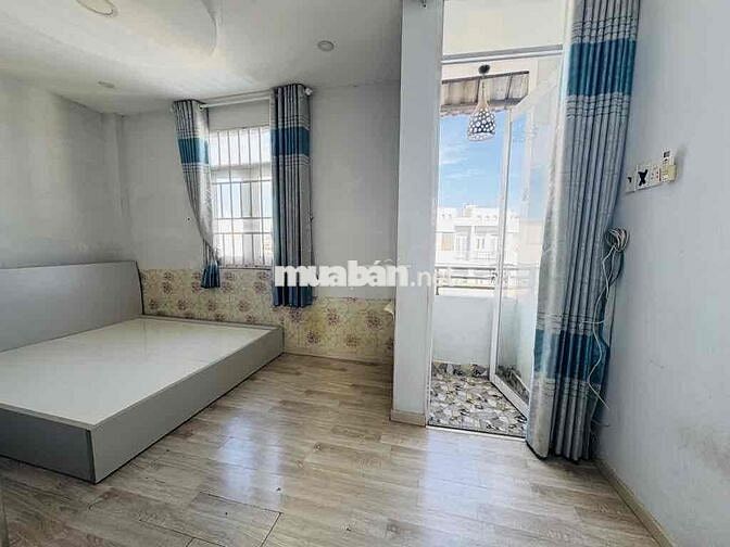 Nhà ngang 10m - Giáp Võ Văn Kiệt - 66m2 - 3 tầng - hiện hữu - hơn 5ty