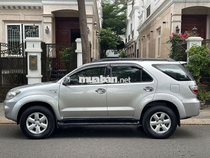 Fortuner 2012 máy xăng số tự động 2 cầu