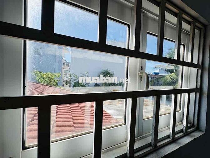 Nhà ngang 10m - Giáp Võ Văn Kiệt - 66m2 - 3 tầng - hiện hữu - hơn 5ty
