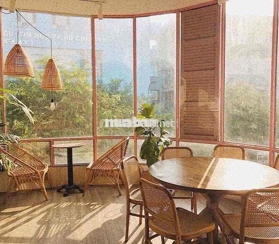 2 mặt tiền đường  Đinh Tiên Hoàng Quận 1