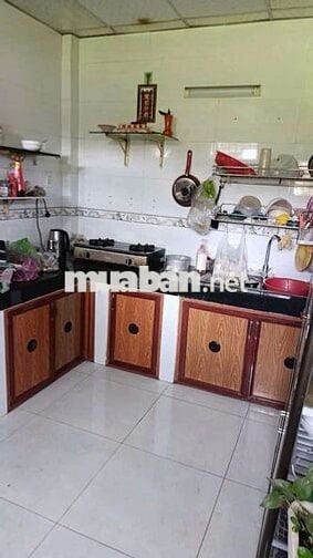 Bán căn nhà cấp 4 gác lửng hoàn công đầy đủ Vĩnh Phú.