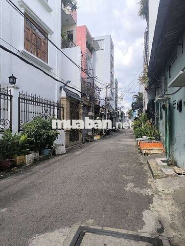 BÁN NHÀ TÂN PHÚ 48M² SHR SÁT HẺM XE HƠI CHỈ 3,8TỶ TL