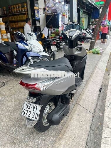 Honda lead FI 2015 mới 90% biển số thành phố