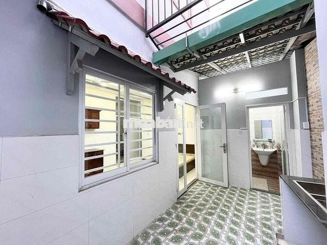 Chung cư mini mới xây kế cầu nguyễn tri phương tách bếp siêu thoáng
