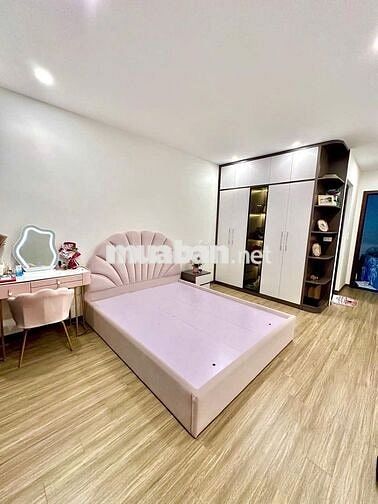 🏡 Ngõ Rộng Thênh Thang – Nhà Đẹp Ngỡ Ngàng Cầu Am, Vạn Phúc – Chỉ 8 tỷ