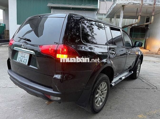 Bán xe Mitsubishi Pajero Máy xăng số tự động