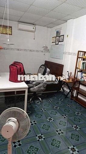 Bán căn nhà cấp 4 gác lửng hoàn công đầy đủ Vĩnh Phú.