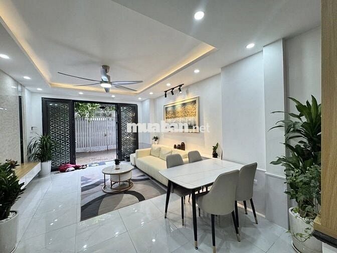 Chính chủ đang  bán nhà 5t,44m tại Thanh Bình, HĐ,ô tô gần nhà chỉ 8t