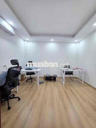 Ngô Quyền - La Khê - Hà Đông - 42M2 - 5 Tầng - Ba bước ra phố- Gần oto
