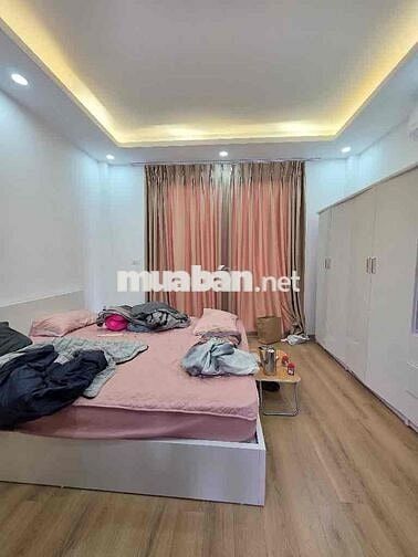 Ngô Quyền - La Khê - Hà Đông - 42M2 - 5 Tầng - Ba bước ra phố- Gần oto