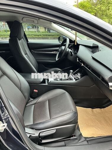 Mazda 3 2024 1.5L Luxury - 11120 km