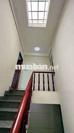 NHÀ 3 TẦNG ĐẸP — LIÊN KHU 4-5 PHƯỜNG BÌNH HƯNG HÒA B (4m x 14m)
