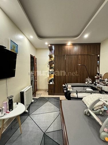 Chính chủ bán nhà 5 tầng đẹp Thổ Quan, Khâm Thiên 28 /33 m² ngõ rộng 