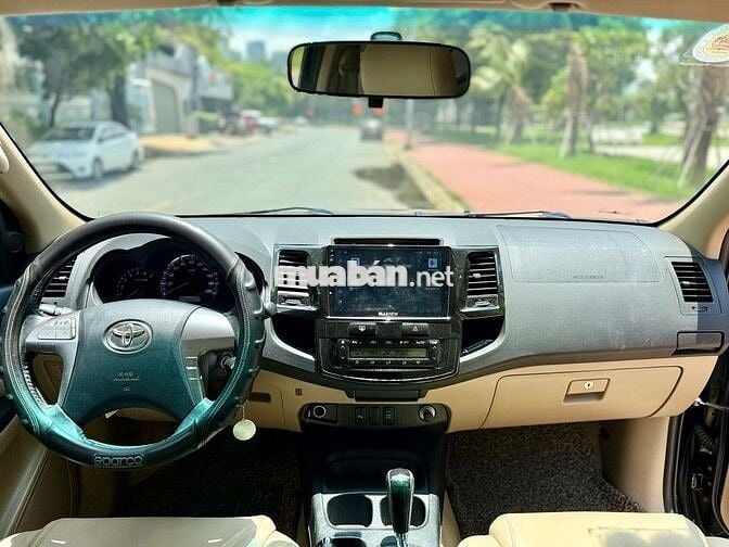 Toyota Fortuner 2.7V 4x2 AT 2015 - 79000 km