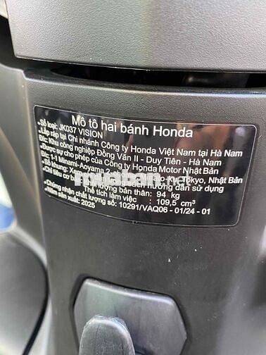 vision mua mới chạy 900 km như xe thùng
