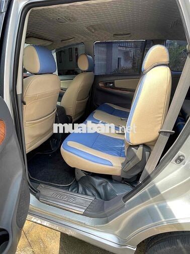 Toyota Innova 2013 2.0E - 130000 km