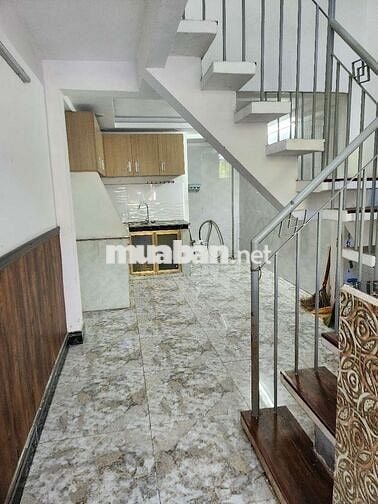 Nhà cho thuê hẻm 588 Tỉnh Lộ 10, BT (3PN kín, 1 lửng, 2WC) nhà trống