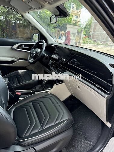 Kia Carens 1.5D Premium 2022