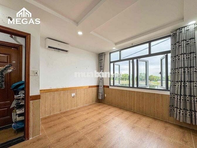 Studio xinh xắn view cửa sổ Đà Lạt lãng mạn