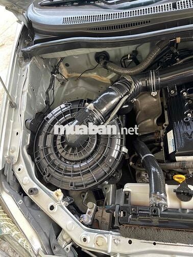 Toyota Innova 2013 2.0E - 130000 km